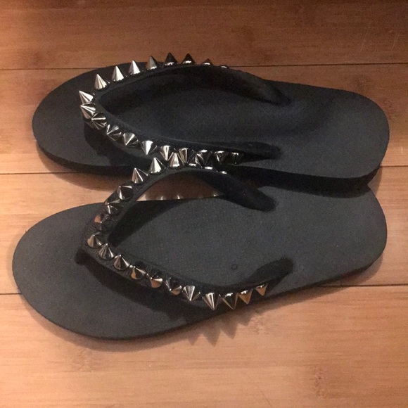 studded flip flops